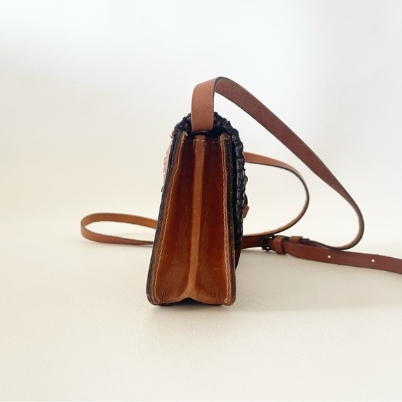 Patricia Nash Bag Torri Tooled Leather Clutch Convertible Crossbody Floral Tan - Picture 5 of 15